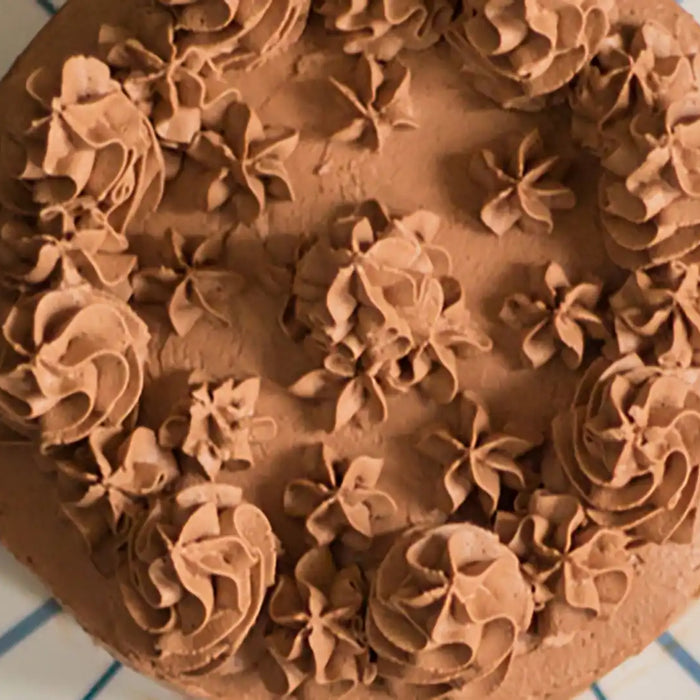 Kaffee-Schokoladen-Torte auf einem Teller