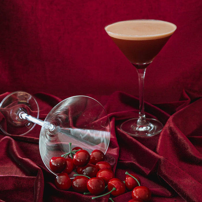 Rouge Affaire: Coffee-Cocktail Rezept mit Kirsche und Espresso