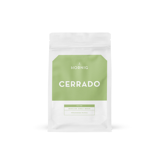 Eine Packung J. Hornig Cerrado Filter Spezialitätenkaffee.